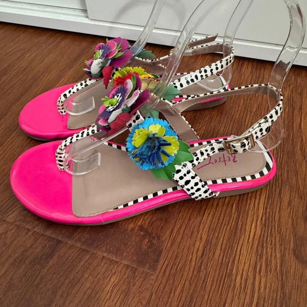 Betsey Johnson BK-Angie‎ Sandals Size 2 Flowers Hot Pink Whimsical Summer Party